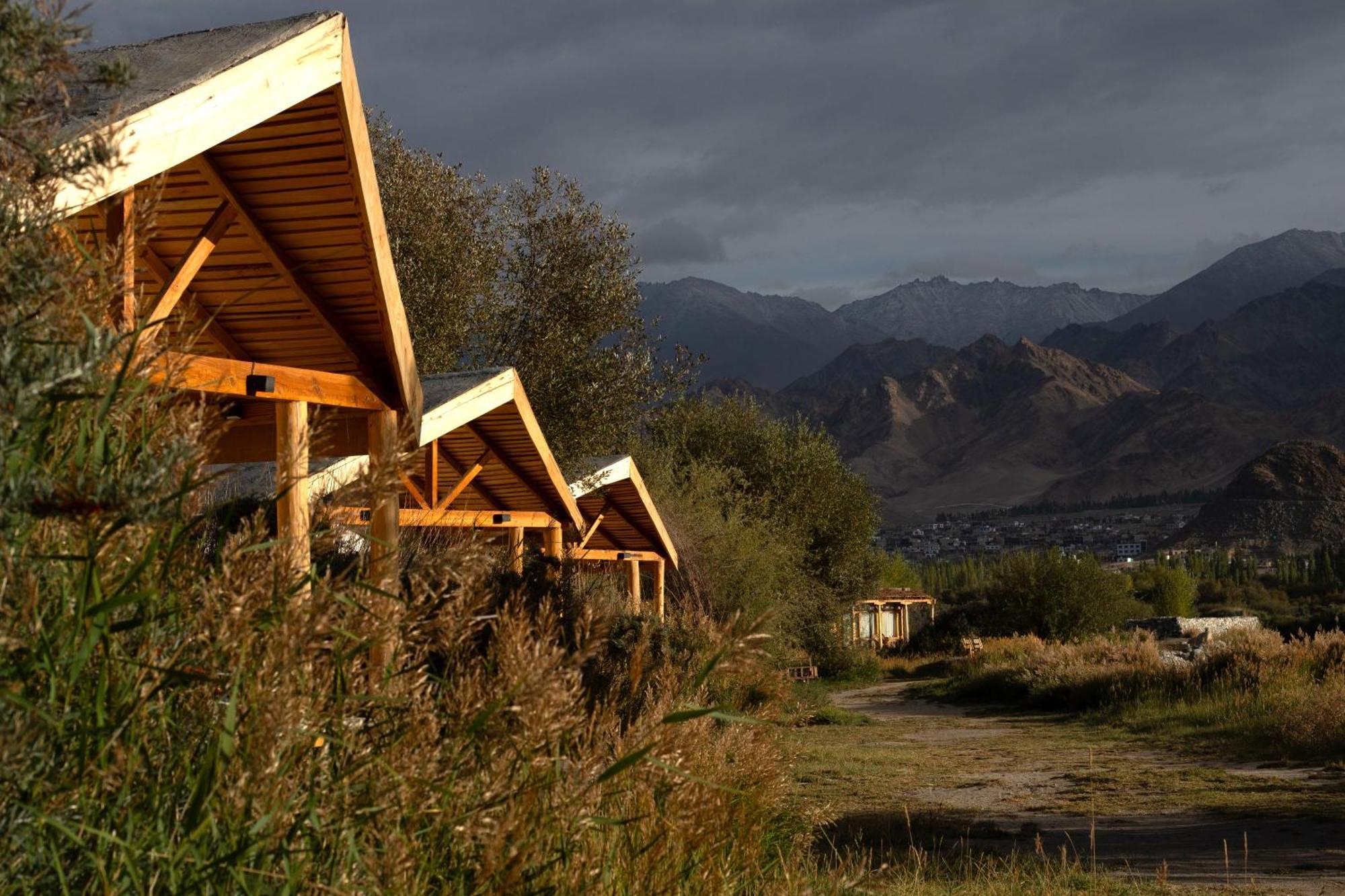 The Indus River Camp Hotel Leh Exterior photo